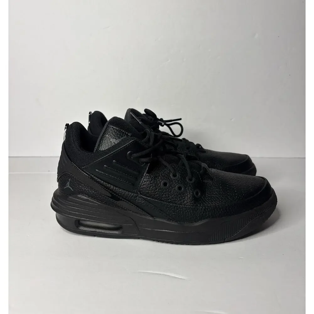 Air Jordan Max Aura 5 Triple Black Men’s Sz 7
